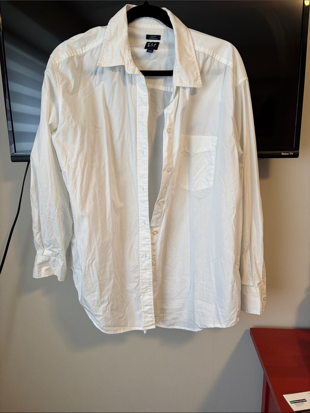 GAP White Women's Button-Up Shirt with Chest Pocket